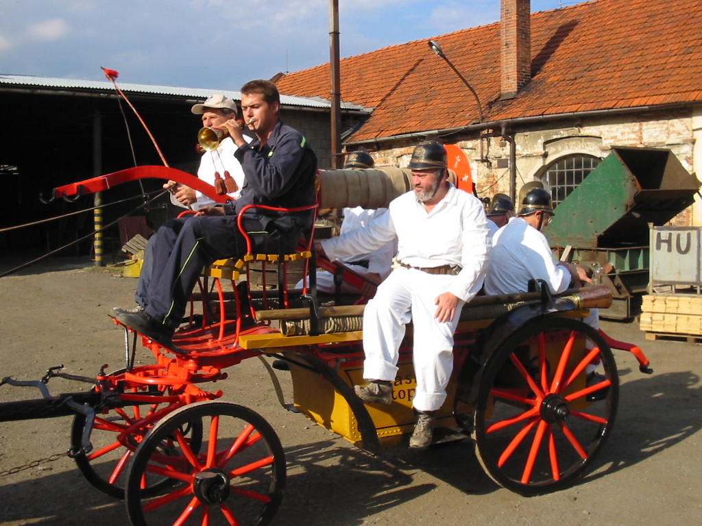 127-2702_IMG.JPG